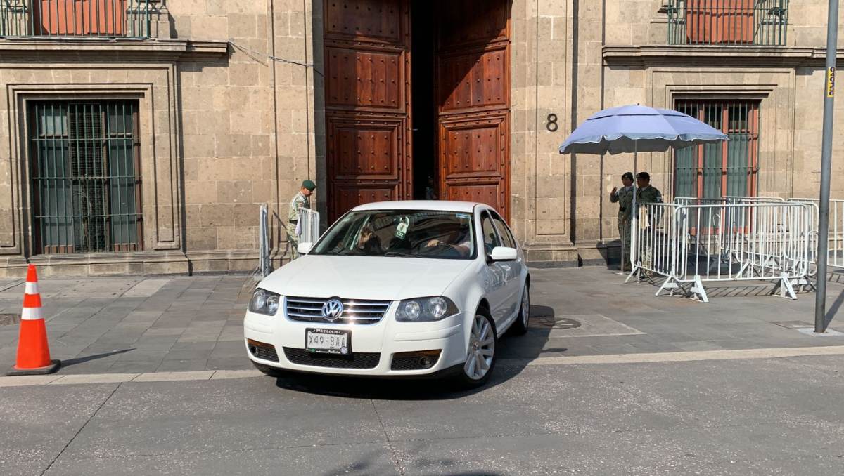 El Presidente salió de Palacio Nacional para dirigirse hacia Acapulco. | Pedro Domínguez