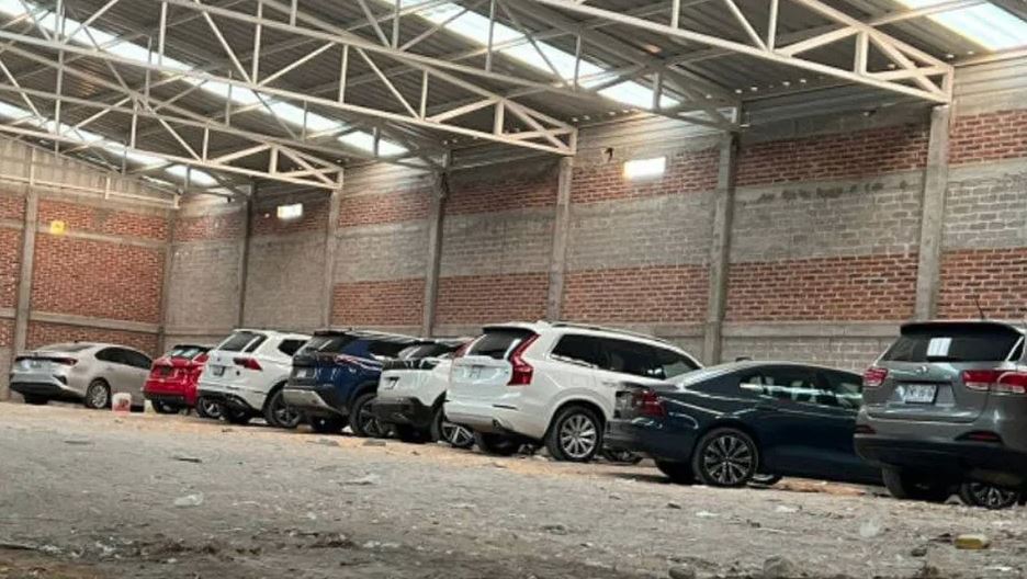 Recuperan 9 vehículos robados en Agencia Volvo de León; no hay detenidos