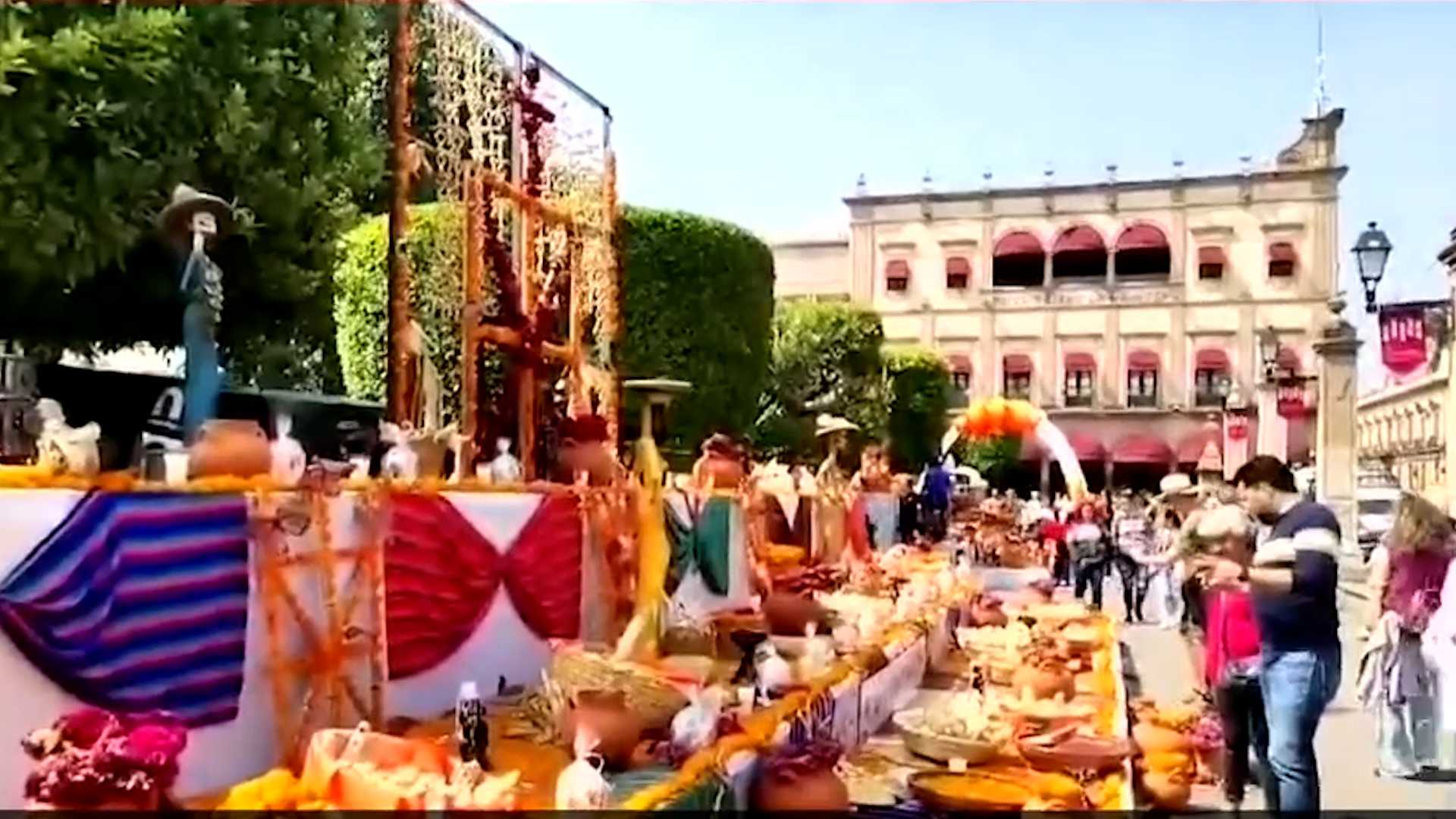 Comienzan las celebraciones del Día de Muertos en Michoacán