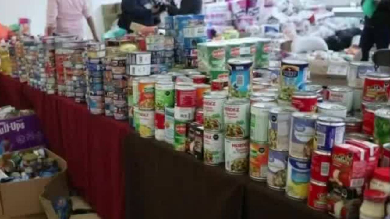 Enviadas toneladas de víveres para damnificados por 'Otis' desde el DIF de Xalapa, Veracruz