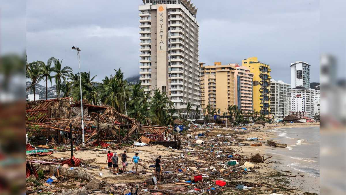 La CMIC dijo que el nuevo Acapulco debe ser bonito y seguro para locales y turistas. | EFE
