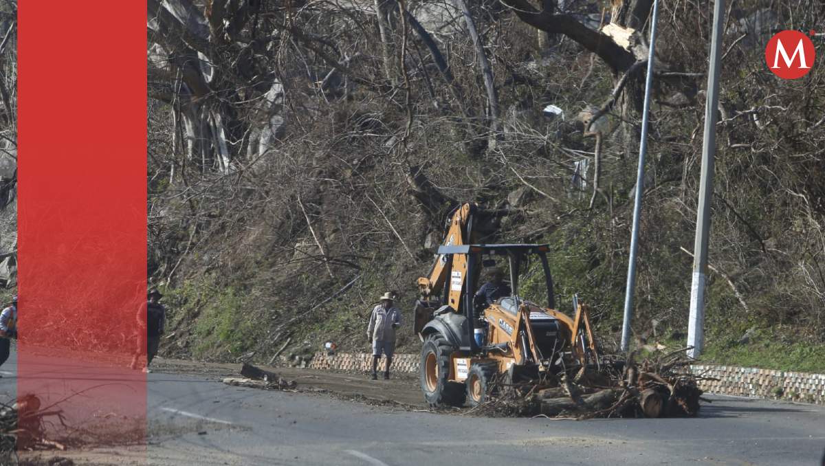 Continúan los esfuerzos por limpiar y reconstruir Acapulco, tras el paso de ‘Otis’. | Ariana Pérez
