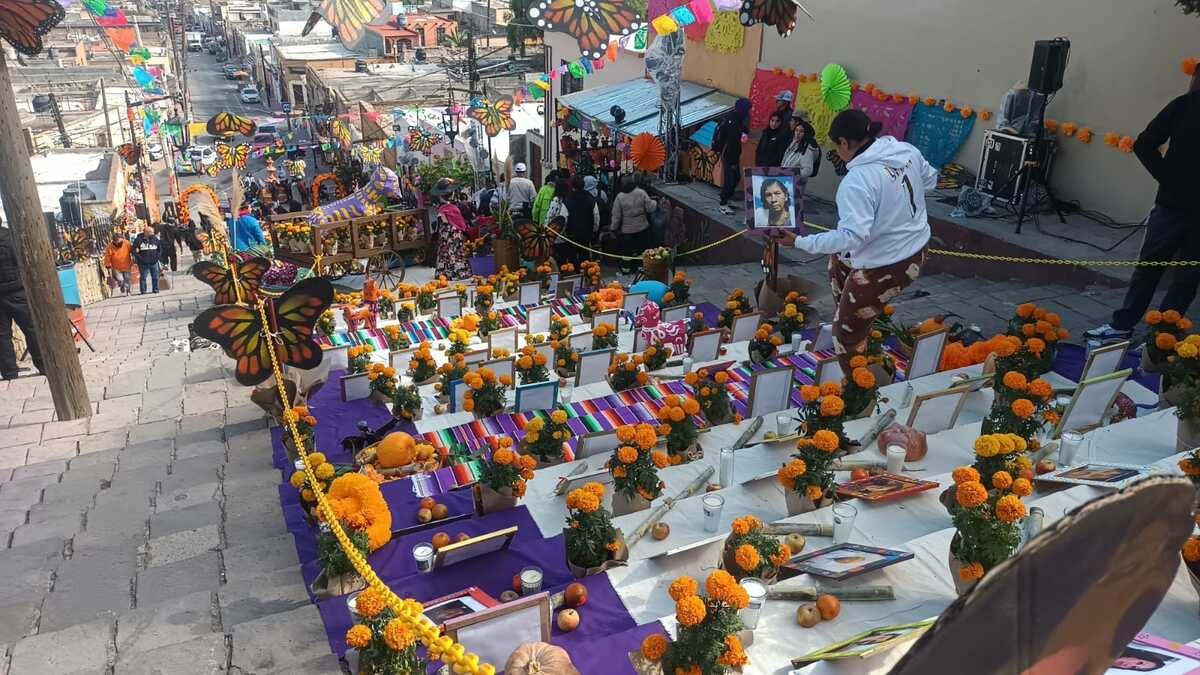 En dos puntos de Saltillo se colocaron altares monumentales. (Especial)