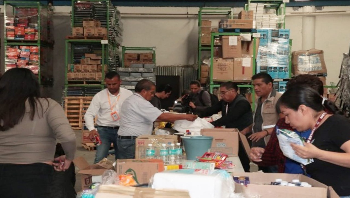 Salen de Puebla 60 toneladas de víveres para Acapulco tras huracán | Especial