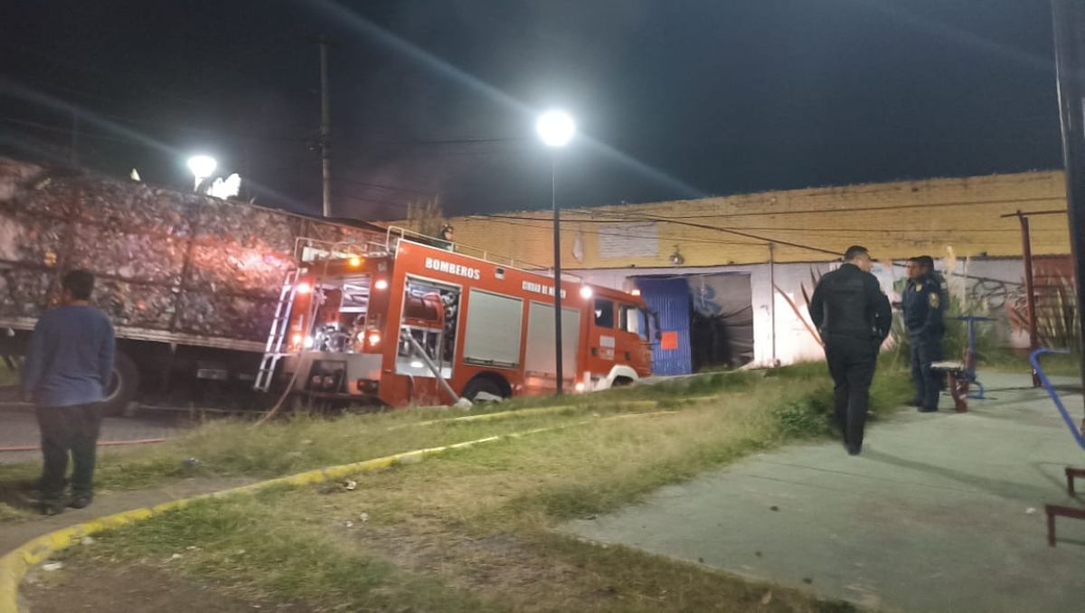 Bodega de PET se incendia en la alcaldía Álvaro Obregón | Especial