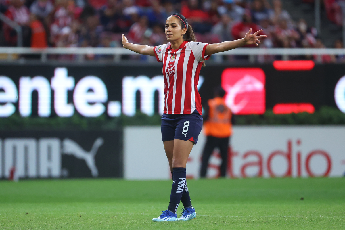 Caro Jaramillo anotó el tercer tanto del encuentro ante Pachuca Femenil (@ChivasFemenil)