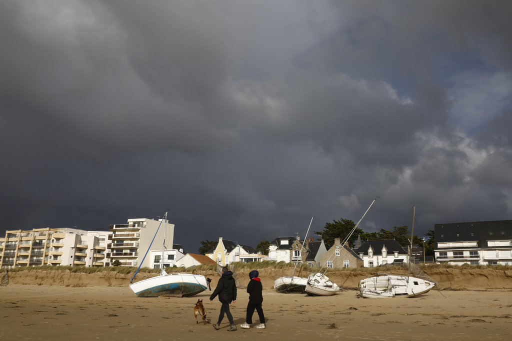Deslaves, cortes energéticos e inundaciones se presentaron en gran parte de Italia. | AP