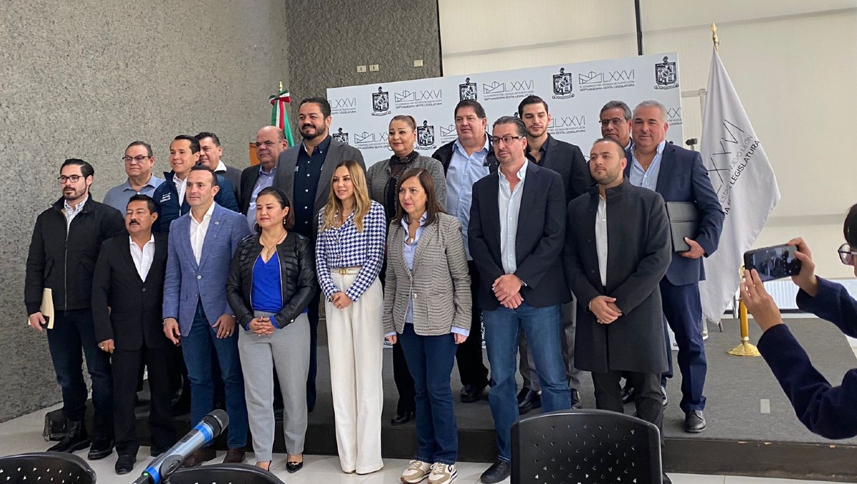 Los fondos fueron respaldados por los alcaldes Cristina Díaz, David de la Peña y Patricio Lozano / Kevin Recio