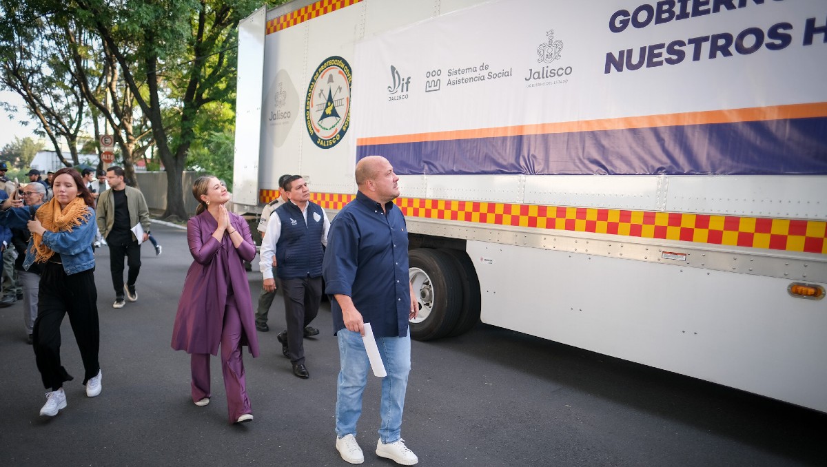 Sale tráiler con ayuda de Jalisco para Guerrero ante emergencia por paso de Otis (Cortesía)