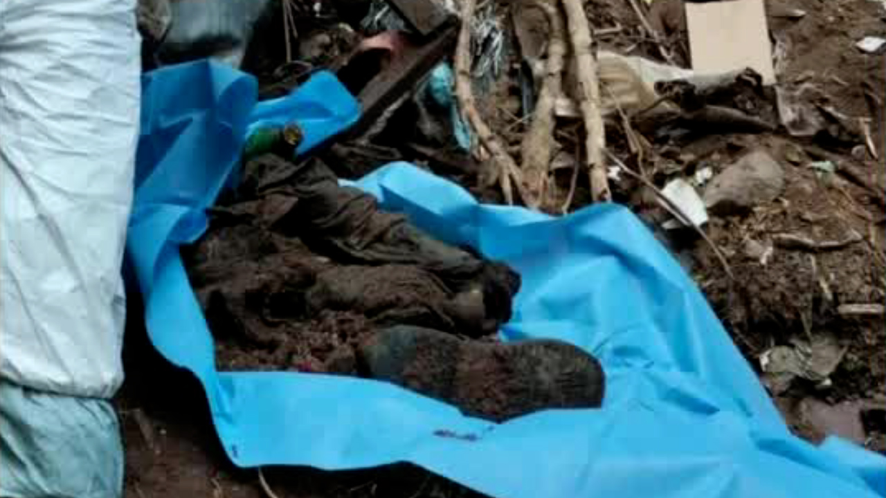 Más de 80 cuerpos son rescatados de fosa clandestina en Tacámbaro, Michoacán