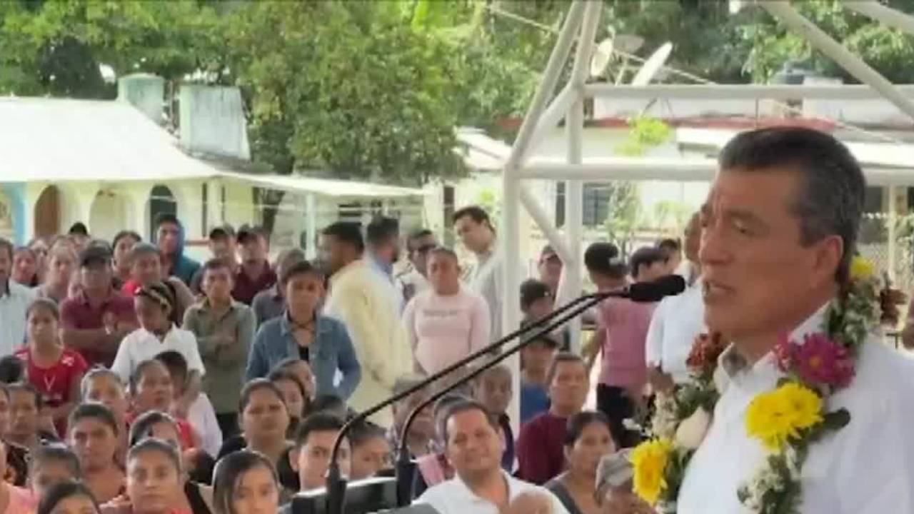 Inauguración del camino Roberto Barrios-Arimatea en Palenque, Chiapas