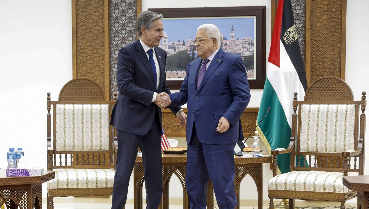 Antony Blinken y el presidente de Cisjordania Mahmud Abás | AFP