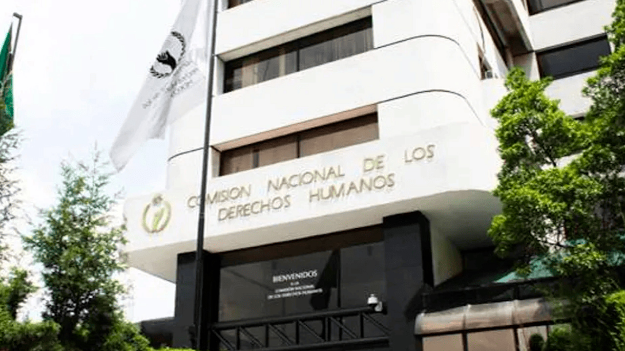 CNDH solicita presupuesto "similar al de 2017", regresa 170 mdp a la actual administración