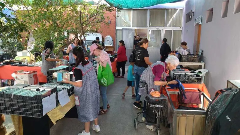 Tradicional Bazar de la Casa del Anciano “Samuel Silva”. (Especial)