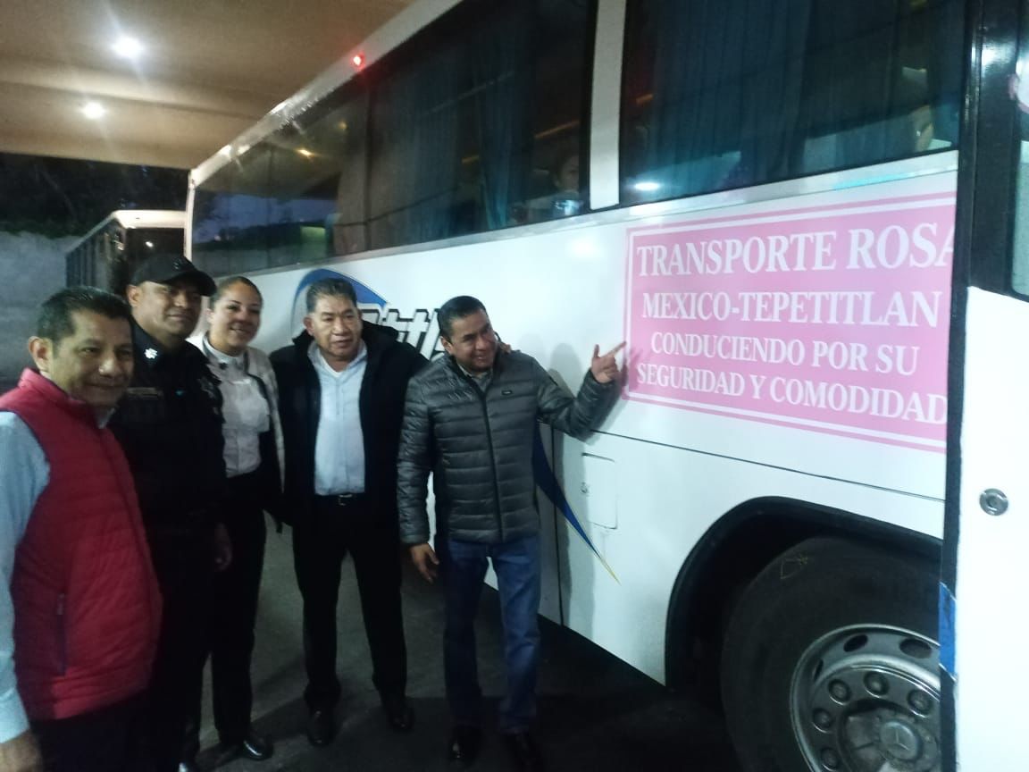 Transporte Rosa en Texcoco.| (Especial)