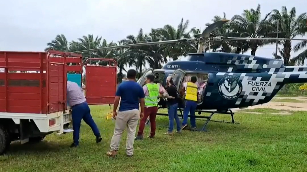 Activan puente aéreo en Veracruz; ayudan a comunidades afectadas por frente frío 8