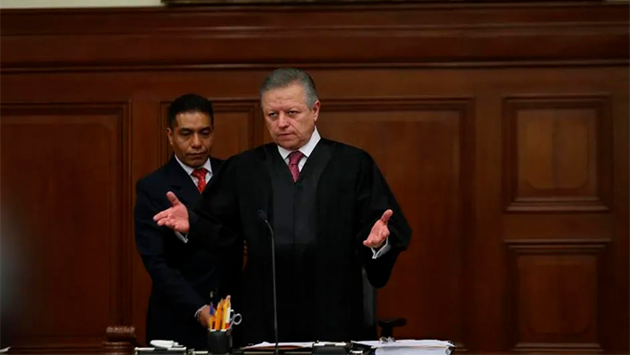 ¿Quién es Arturo Zaldívar?