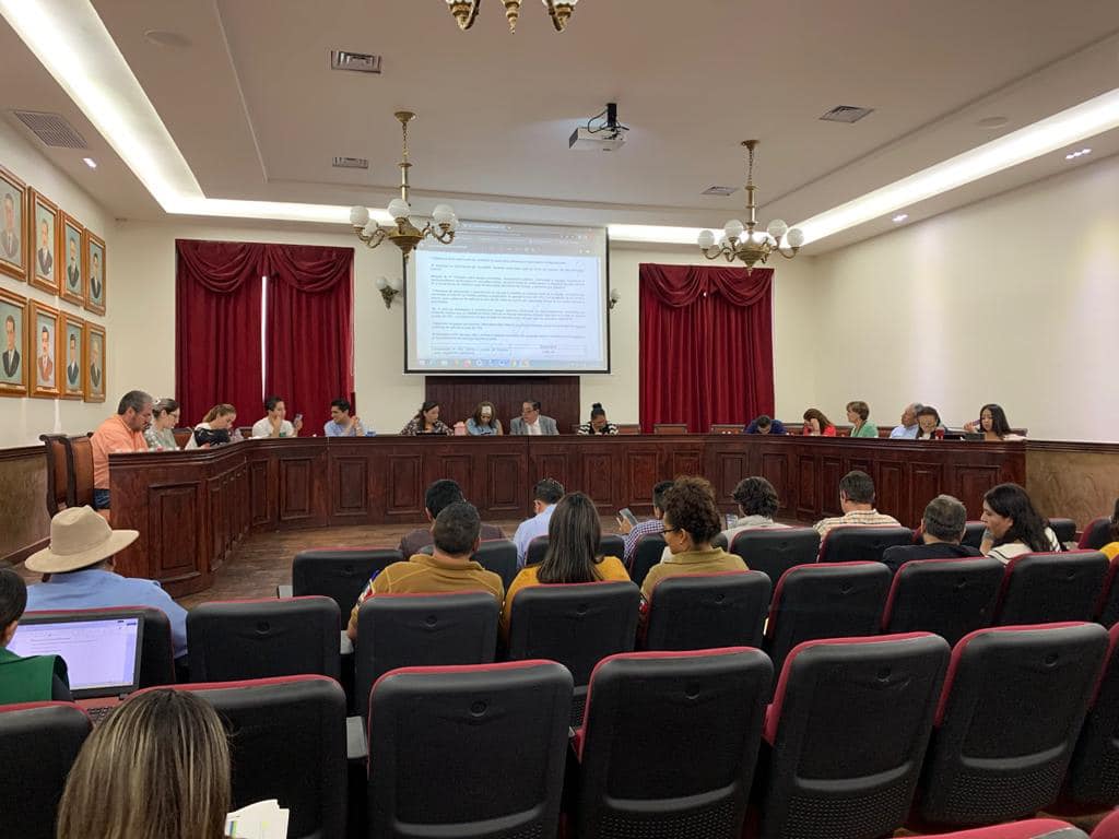Cabildo de Pachuca en la sede del ayuntamiento. (Cortesía)