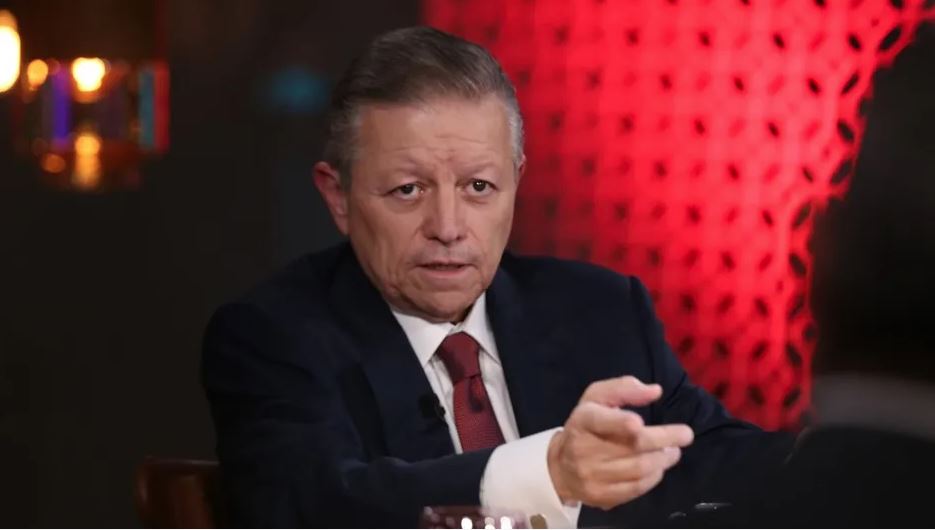 Oposición critica a Arturo Zaldívar por renunciar a la Corte; "Si no está cortando a la novia"