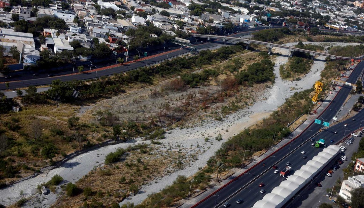 Se han retirado 600 toneladas de residuos del río Santa Catarina | Jorge López
