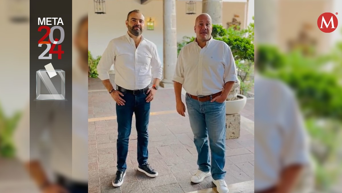 Gerardo Quirino Velázquez junto a Enrique Alfaro dieron el anuncio (Especial)
