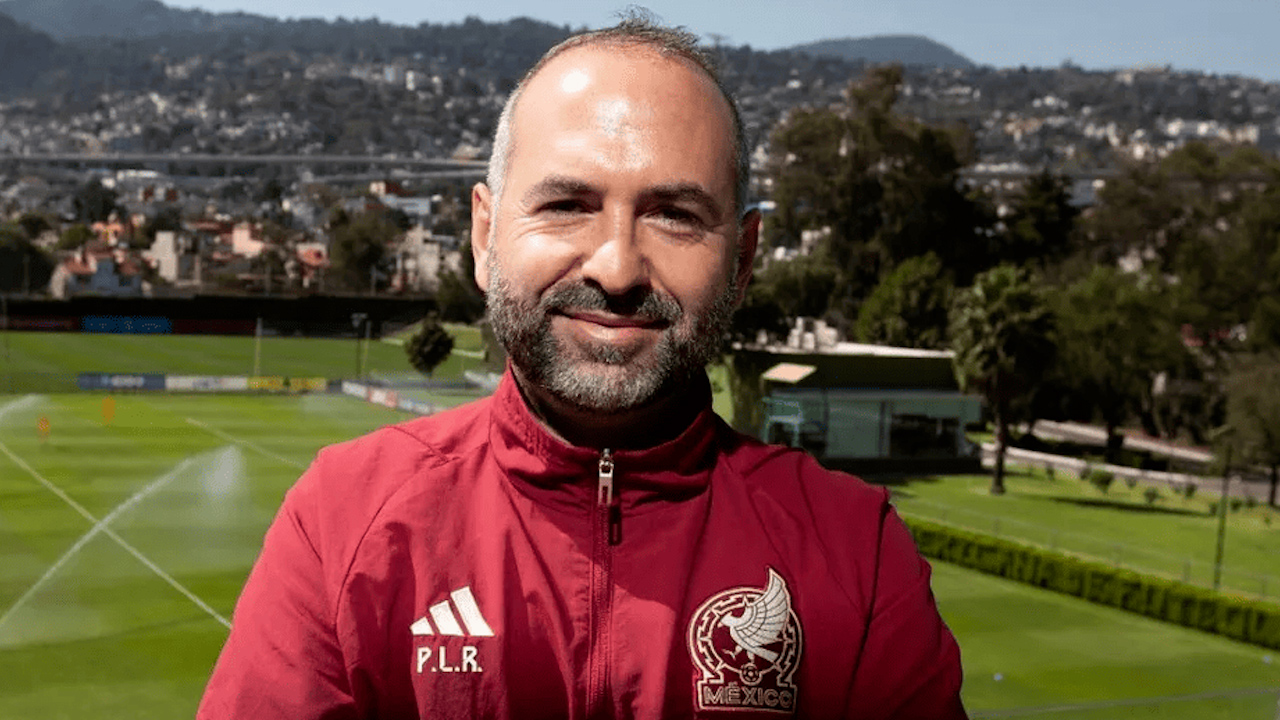Pedro López: "El Tri femenil se ha vuelto más fuerte mentalmente y futbolísticamente"