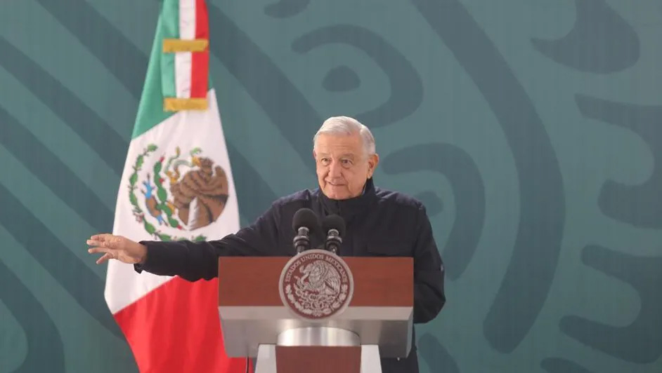"No está sola", dice AMLO tras acompañar a Marina del Pilar en Informe de Gobierno