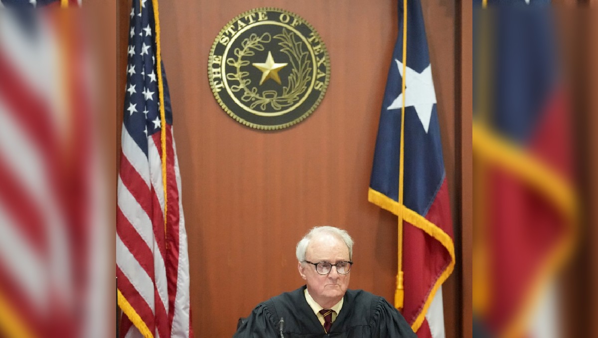 El juez David Peeples durante la audiencia de las elecciones en el condado de Harris en Houston| AP