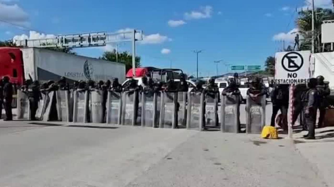 Actualización del caso de los normalistas y los bloqueos en la Autopista del Sol