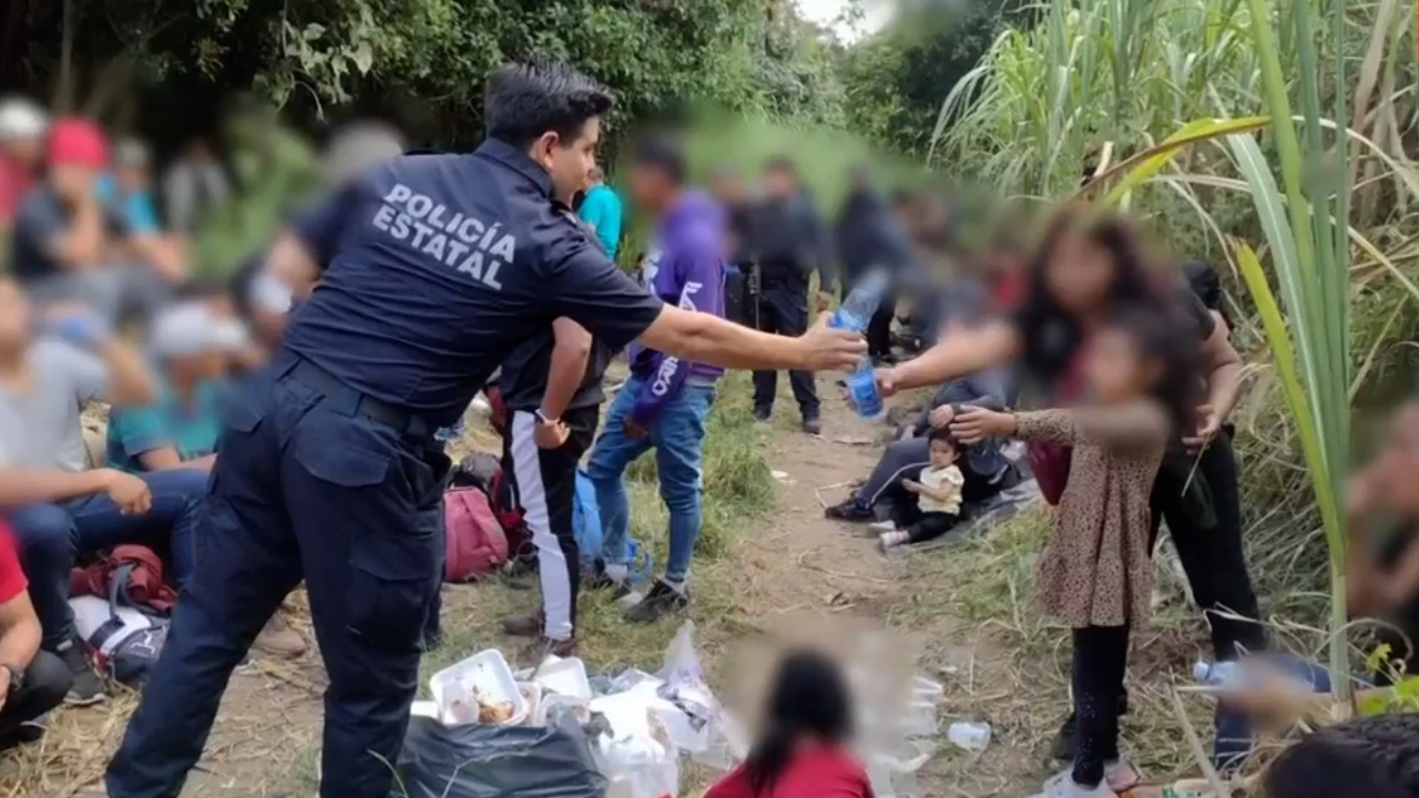 Aseguran 72 migrantes abandonados en Actopan, Veracruz