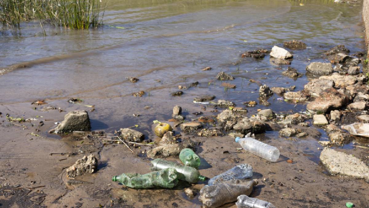 Agua contaminada