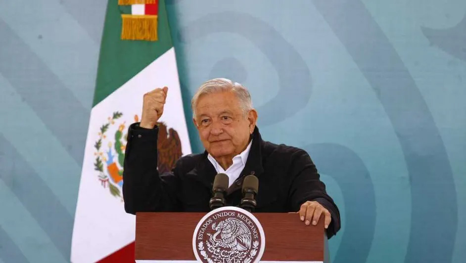 AMLO acusa a Karla Quintana de alterar registro de personas desaparecidas