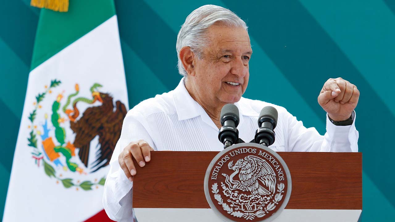 "Era plan con 'maña' o sometieron a Piña"; dice AMLO ante fideicomisos para Acapulco