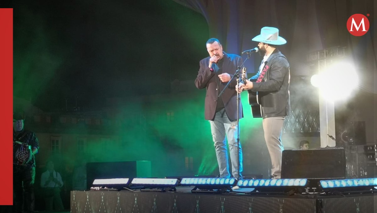 Carín León y Pepe Aguilar