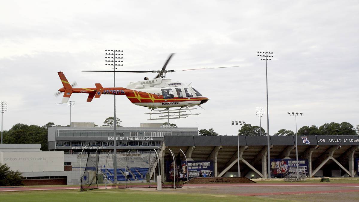 Las víctimas fueron llevadas al hospital en helicóptero | AP