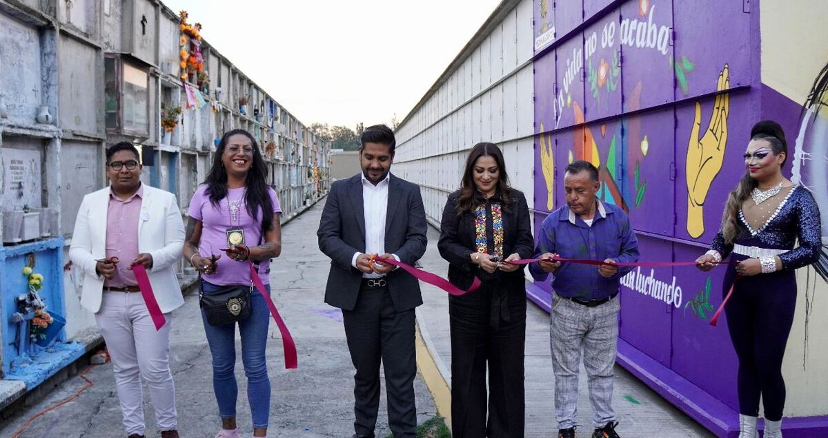 El memorial está ubicado en panteón municipal de Ciudad Neza | (Especial)