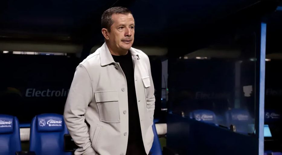 Ricardo Carbajal exhibe la crisis de técnicos mexicanos en la Liga MX