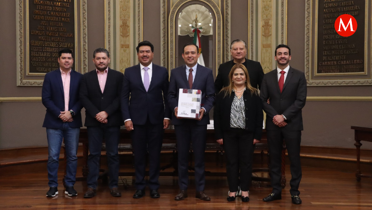 Congreso de Puebla recibe Paquete Económico para el Ejercicio Fiscal 2024 | Elvia García