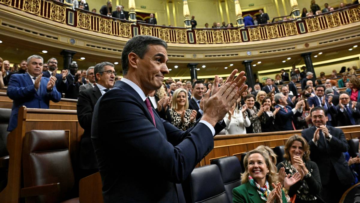 Pedro Sánchez durante sesión de investidura en el Congreso | AFP