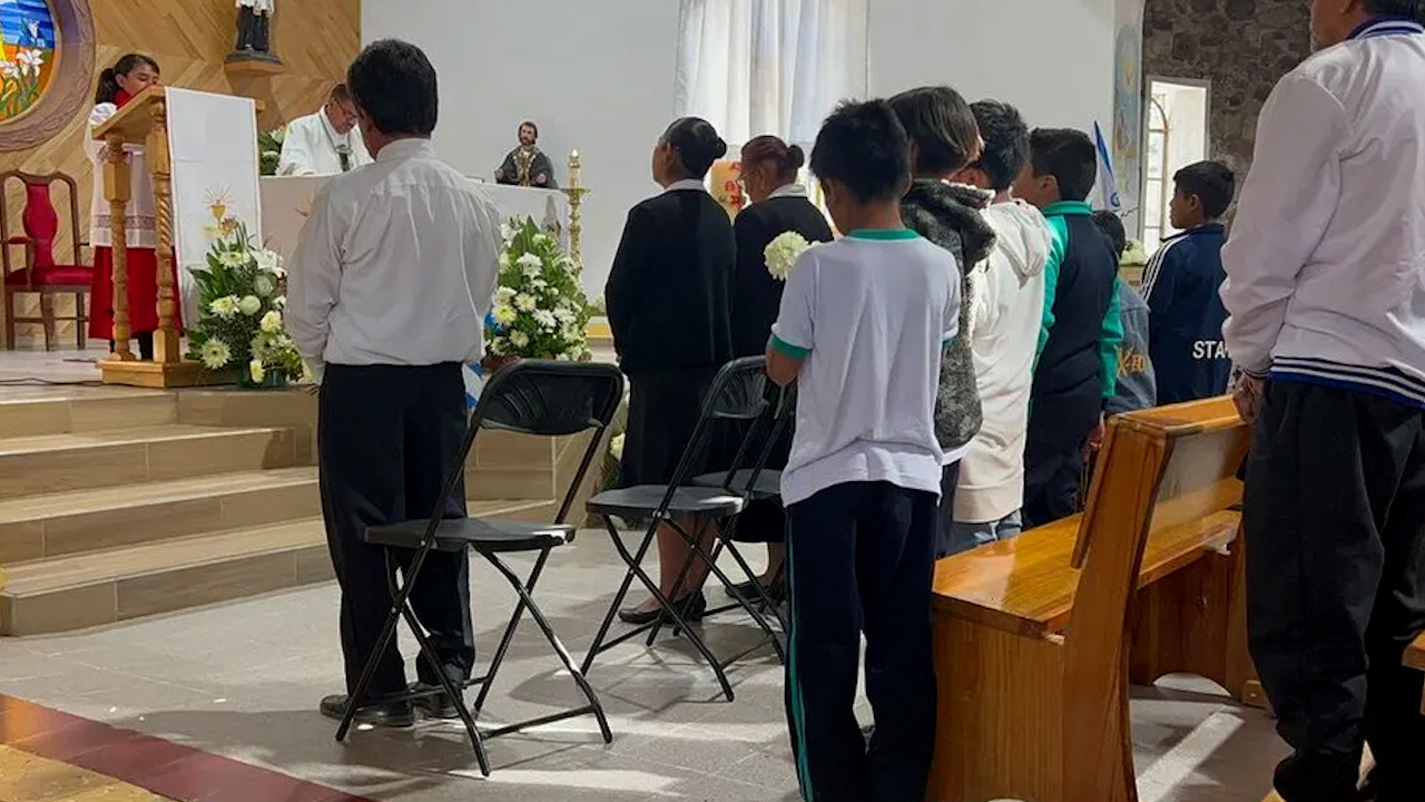 Familiares despiden a Gerardo, niño que murió por disparo de su compañero de clases en Querétaro
