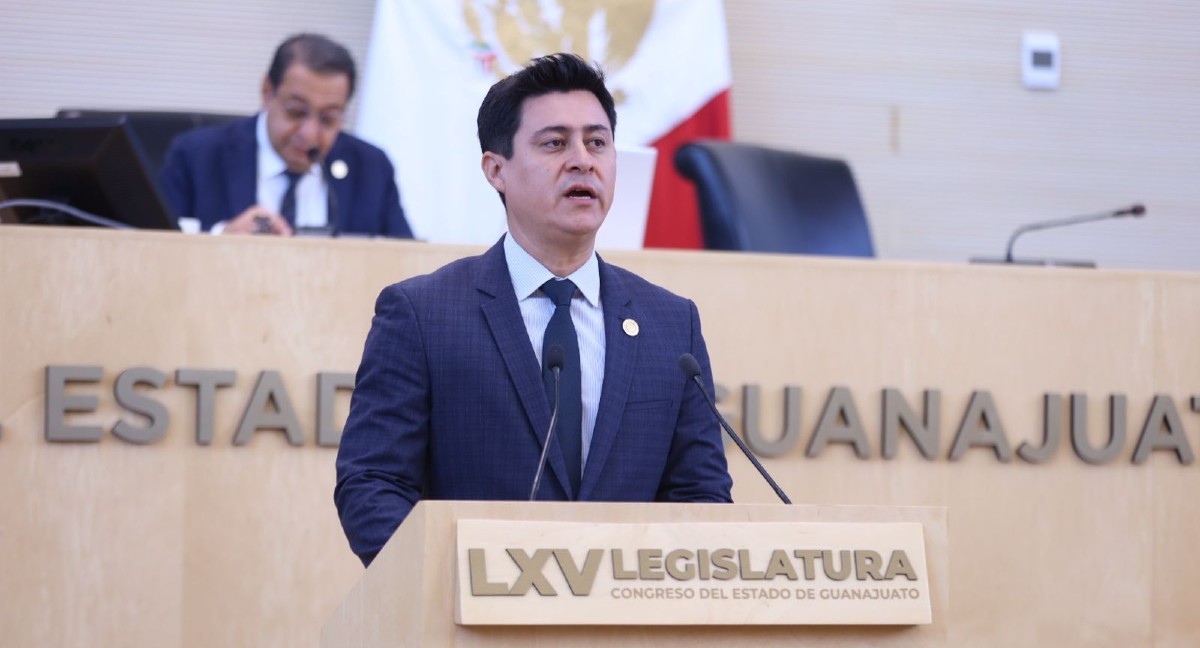 Gustavo Alfaro, presentó una iniciativa de paridad de género | Especial