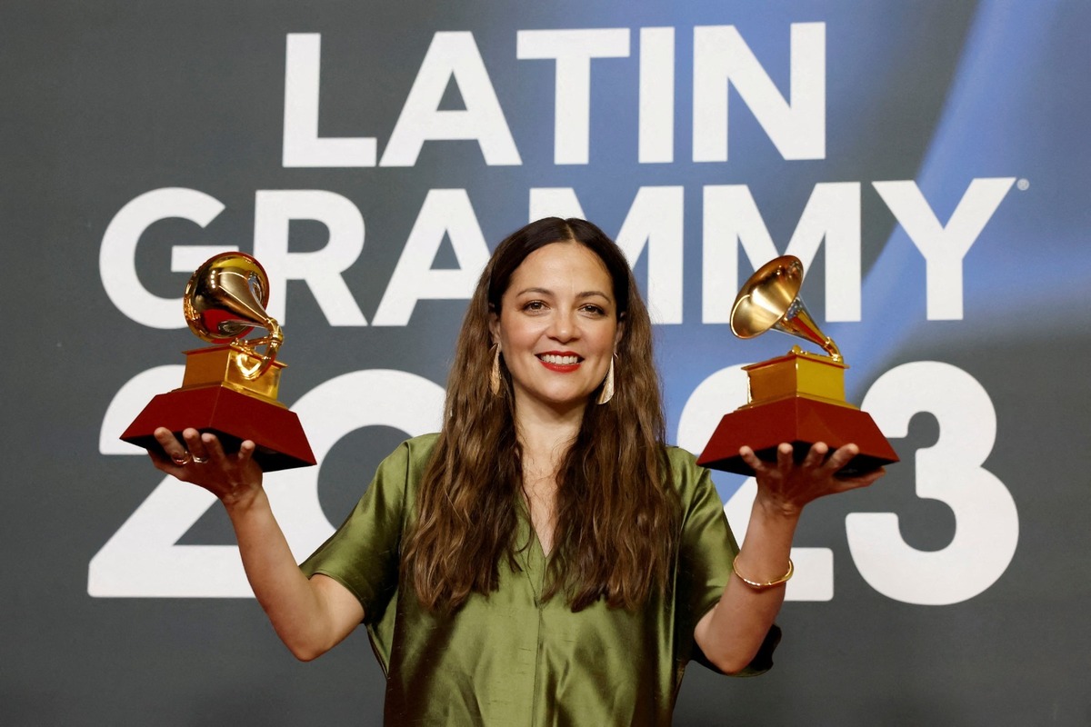 Shakira se convirtió en una de las grandes ganadoras d el avelada. / AP