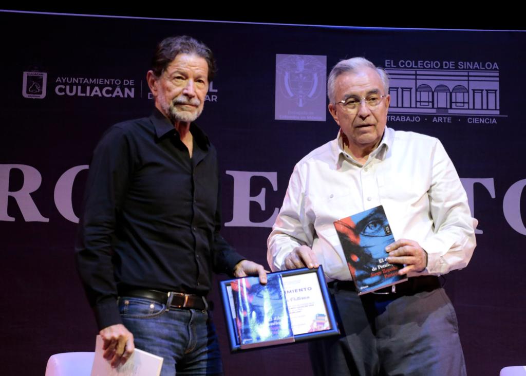 Rocha entrega reconocimiento al escritor Jorge Zepeda Patterson | Corresponsal