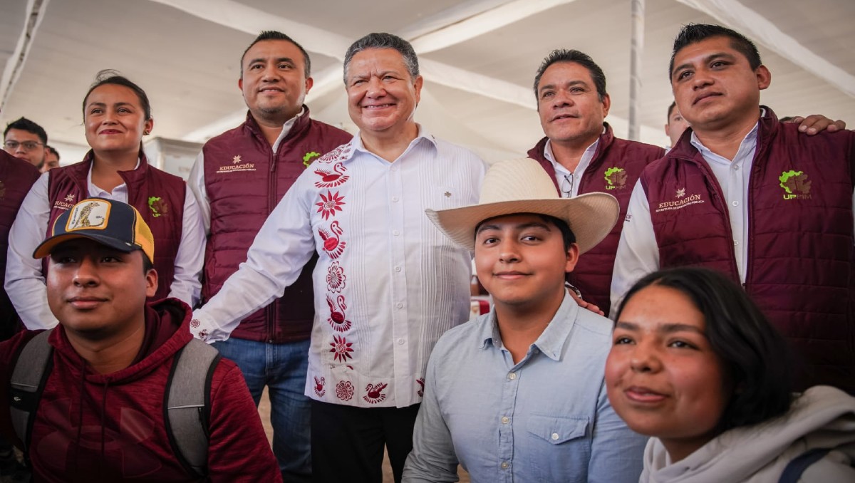 Menchaca señala que sigue transformando a Hidalgo.
