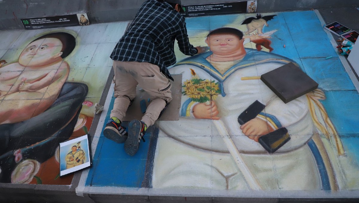 Un total de de 65 madonnari llenaron de color el Multimodal Zaragoza. Foto: Jorge López