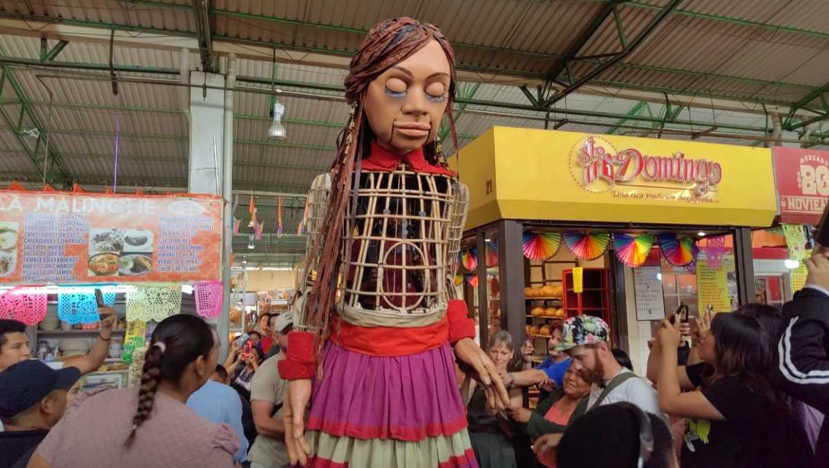 Amal recorrió el Centro Histórico de Oaxaca y mercados públicos, entre ellos el gastronómico “20 de noviembre”. | Oscar Rodriguez