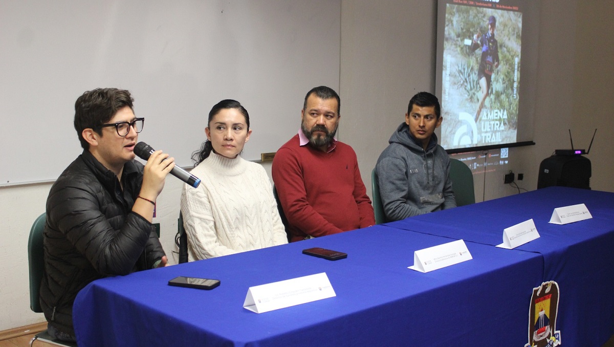Autoridades en rueda de prensa. (cortesía)