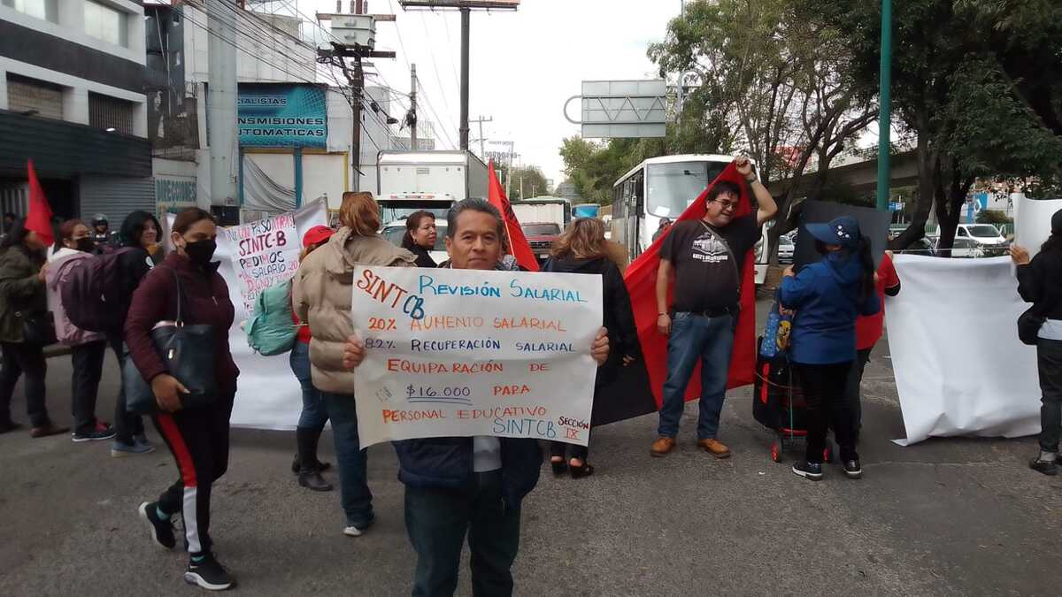 Bloqueo de trabajadores en Edomex.| (Carlos Z.)