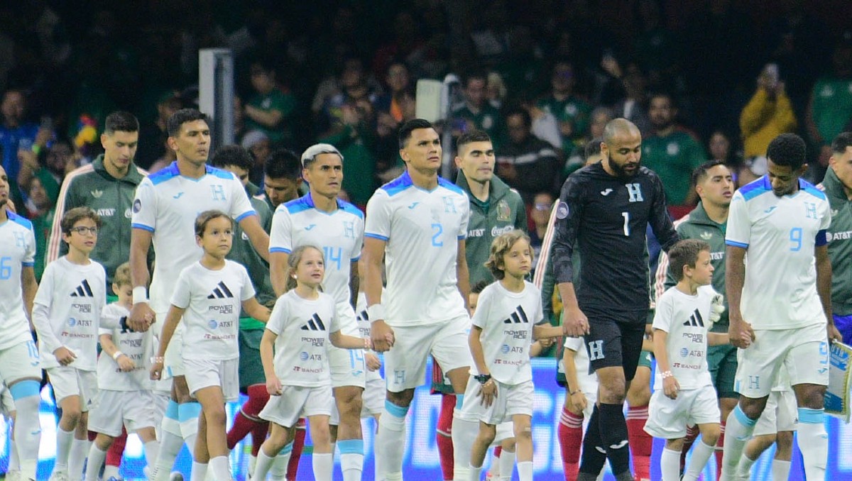 Directivo de Honduras estalla contra la Concacaf por arbitraje del partido ante México (Imago7)