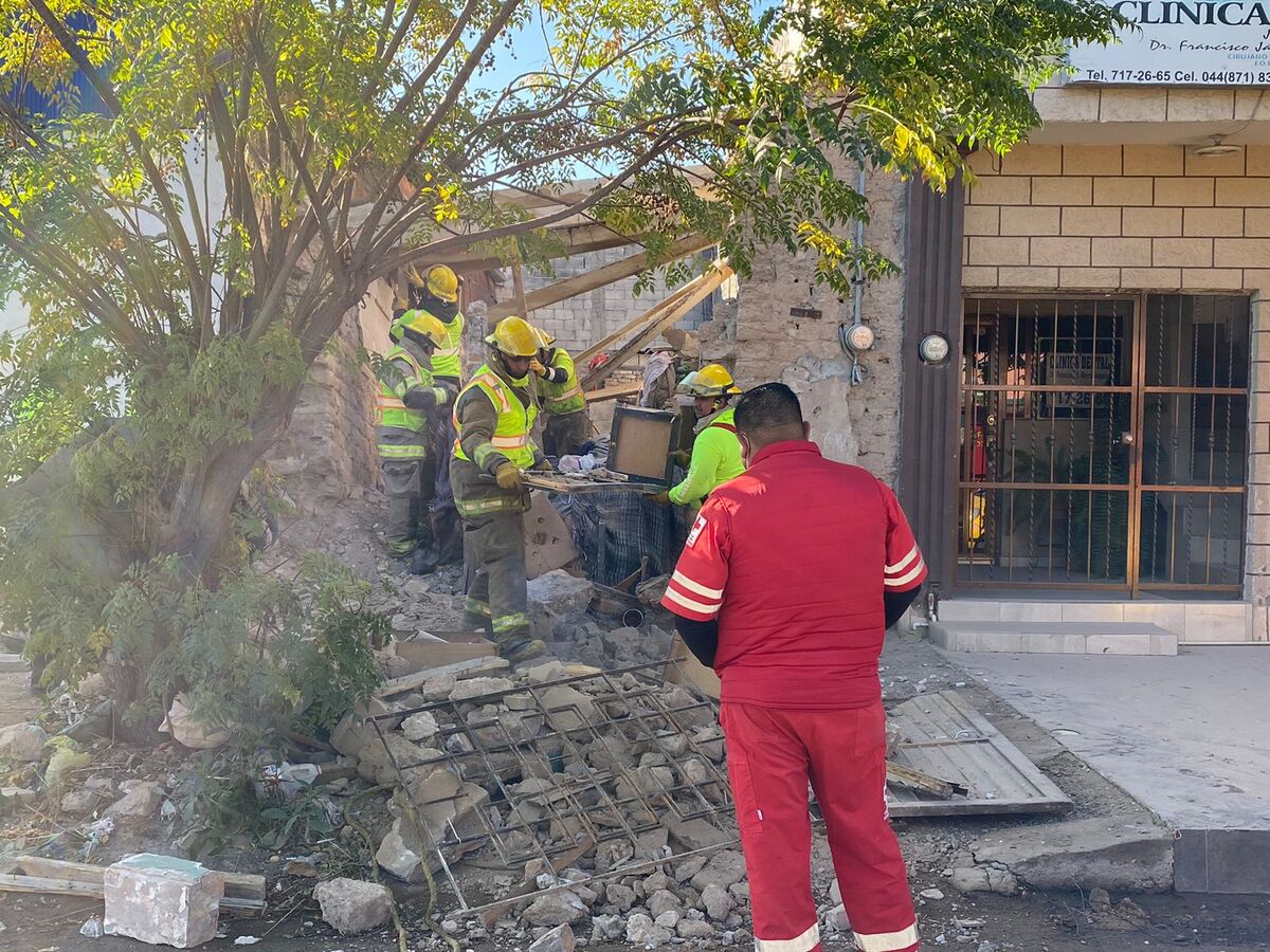Derrumbe en casa de Torreón.